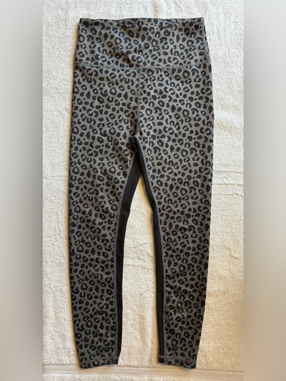 Allfenix High-Rise Black Leopard Print Leggings